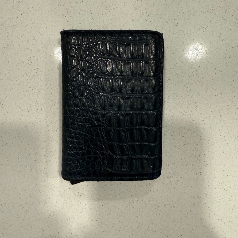 Secrid Navy Crocodile-Embossed Card Holder Slim Wallet